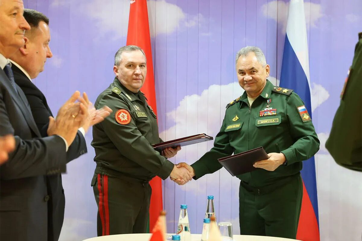 Лукашенко и Шойгу. Министр обороны Республики Хренин. Шойгу в Белоруссии 2022.