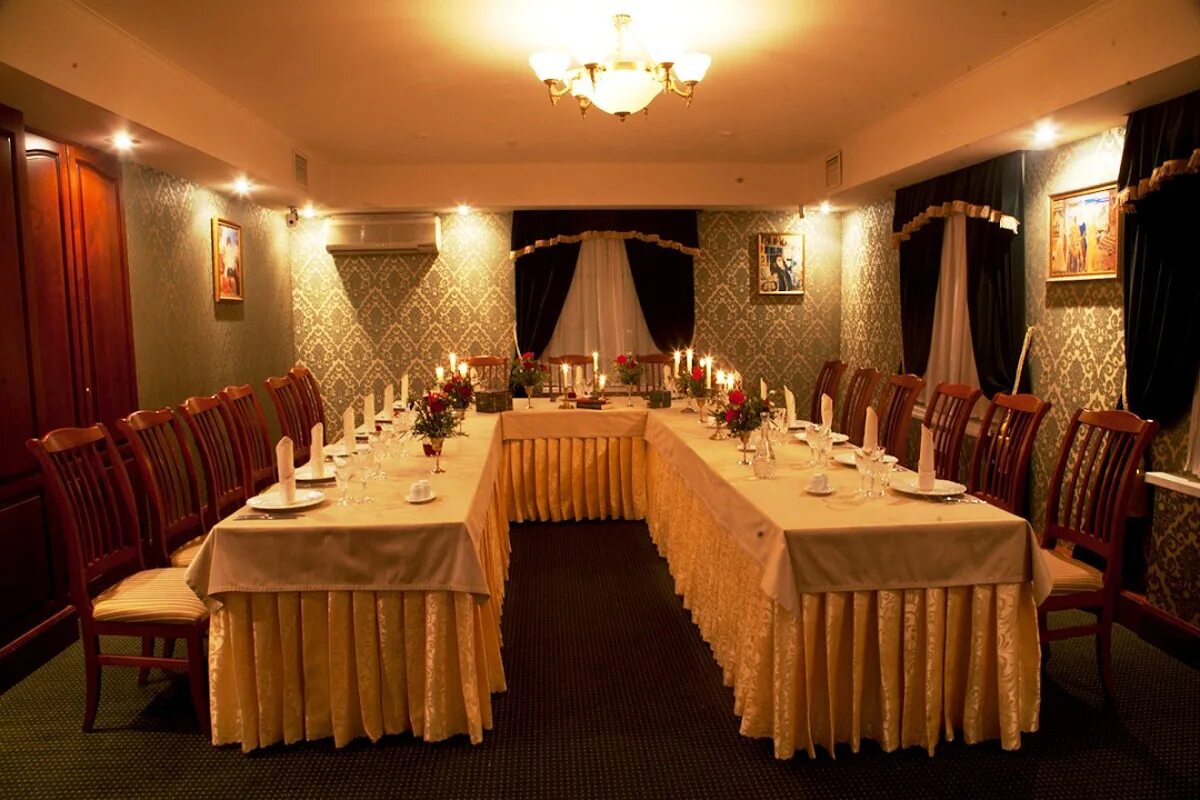 Кафе подкова хотьково овражная 17 меню. Кафе подкова шадринск. Кафе подкова хотьково. Трактир подкова екатеринбург. Кафе хотьково.