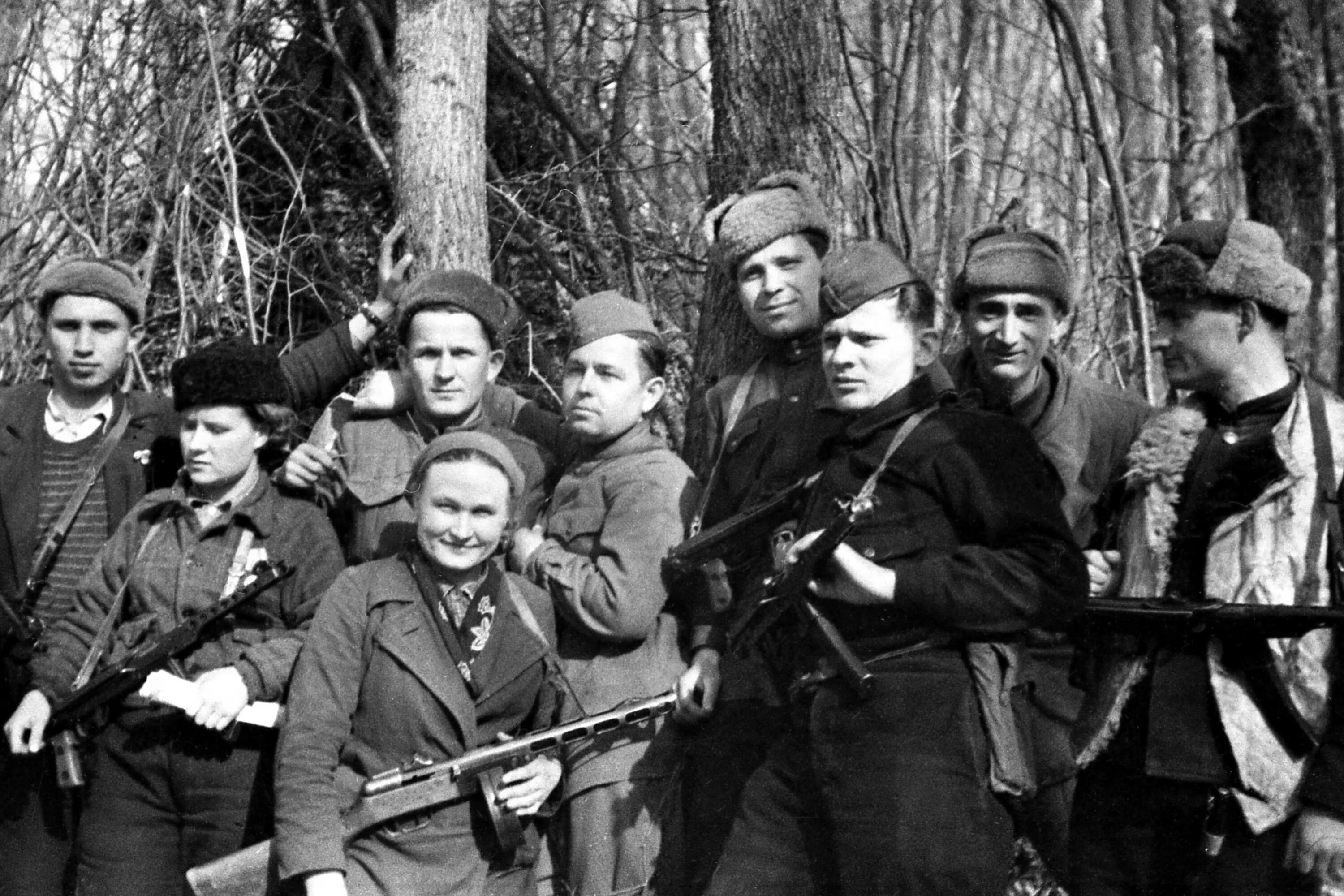 1941 г партизаны. брянские партизаны в годы войны 1941-1945. гордеевский партизанский отряд. брянские партизаны в годы войны 1941-1945. апрель 1943 г.