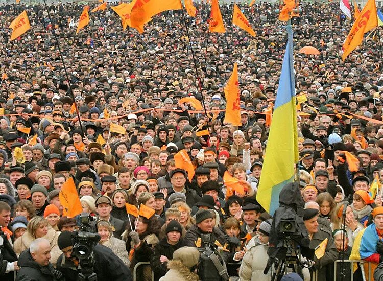 Orange revolution. Ющенко оранжевая революция. Оранжевая революция на Украине. Оранжевая революция на Украине 2014. Оранжевая революция картины.