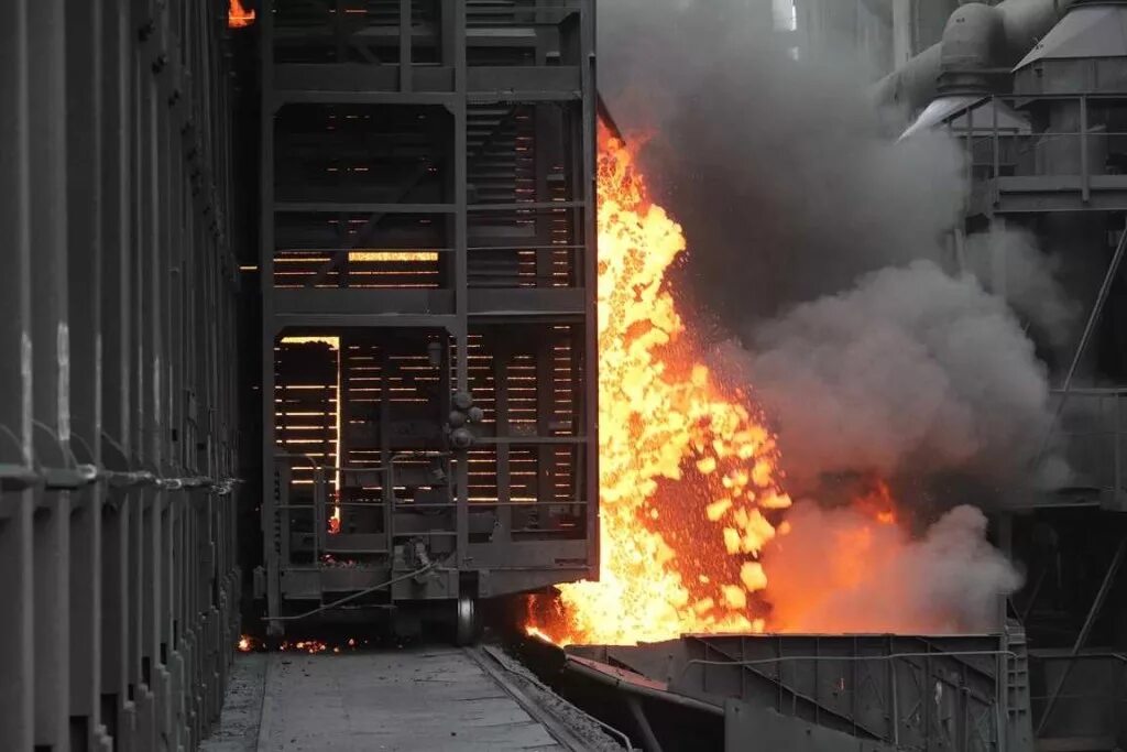 Коксохимия. Коксохимия. Коксовые батареи нлмк липецк. Кокса газовый завод видное. Коксовый цех ммк.