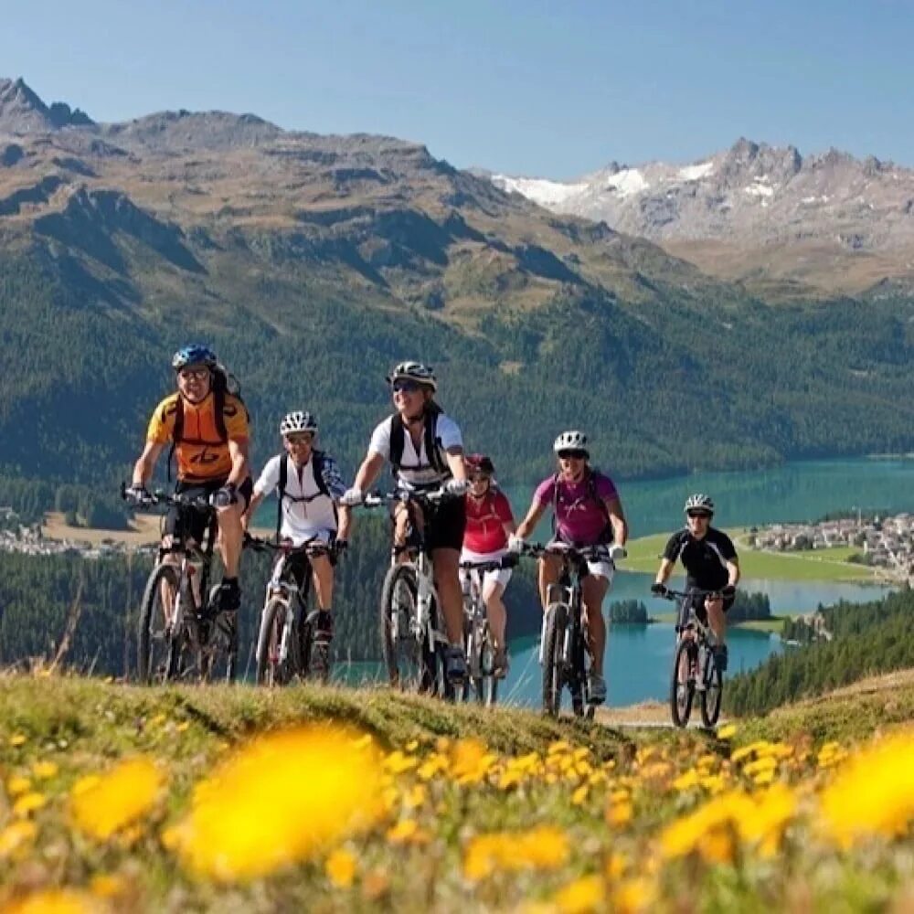 Bike tour. Рекреационный туризм. Активный туризм. Велосипедный туризм. Активный отдых.