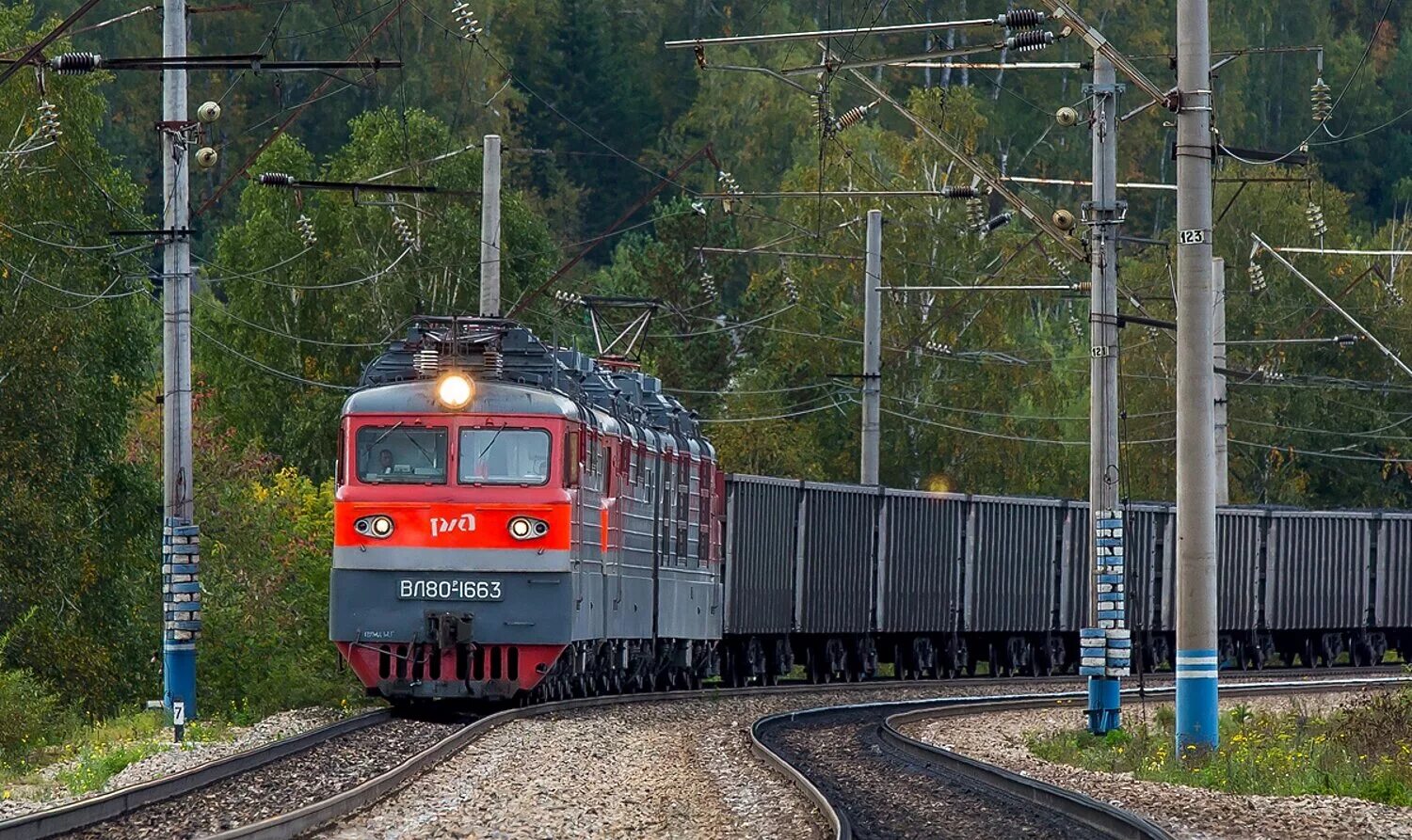 Вл80 электровоз. Вл80р 1663. Вл80 РЖД. Электровоз вл80с РЖД. Электровоз вл80р