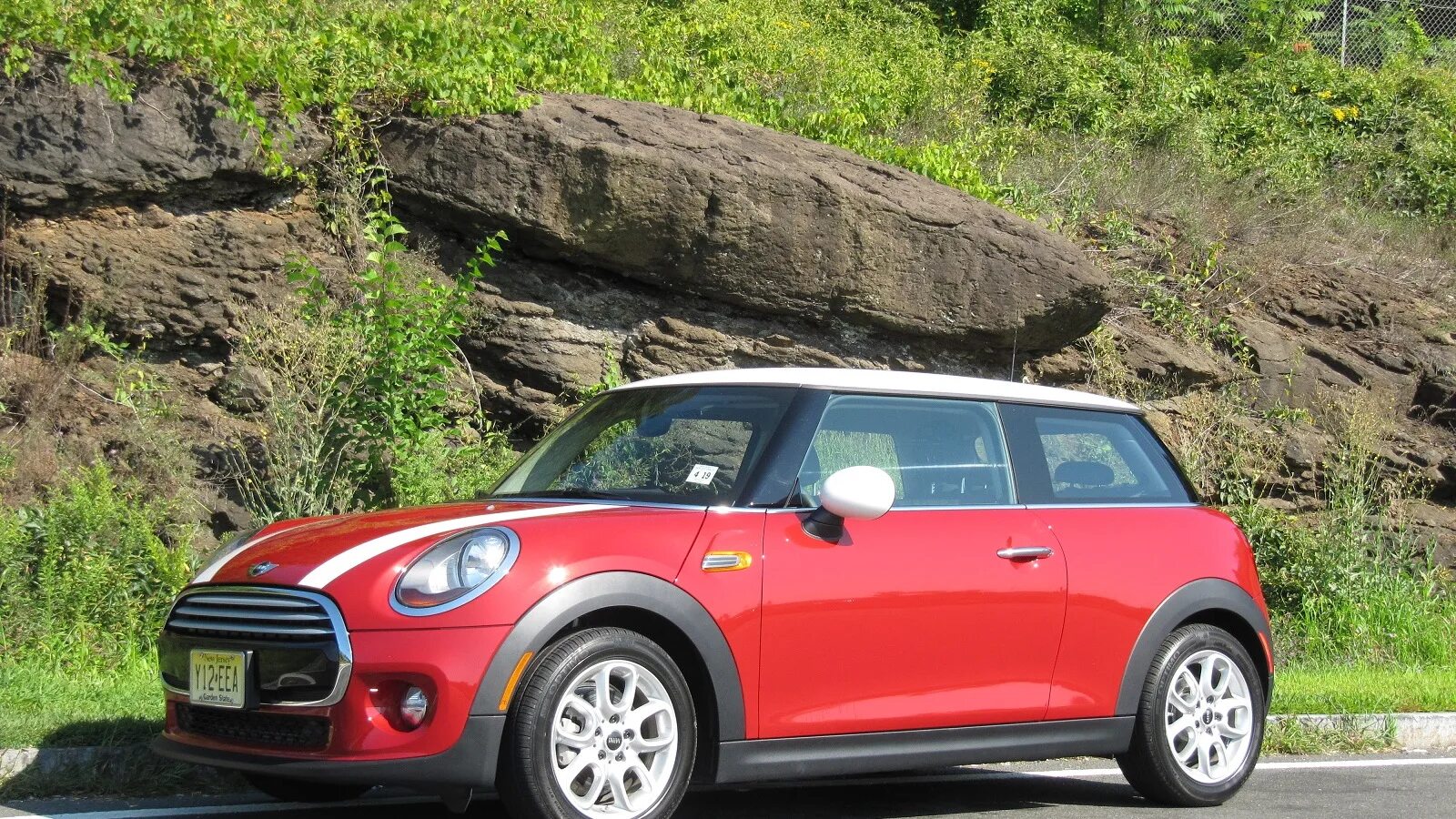 Mini 2014. Mini cooper 2014. мини купер 4 двери. киа мини купер. мини купер s 2025 green.