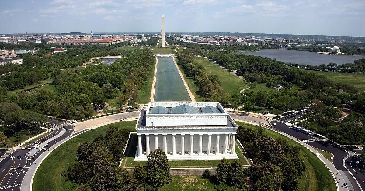 Какое число в вашингтоне. National mall вашингтон. мемориал линкольна в вашингтоне. нэшнл молл national mall вашингтон округ колумбия. национальная аллея вашингтон.