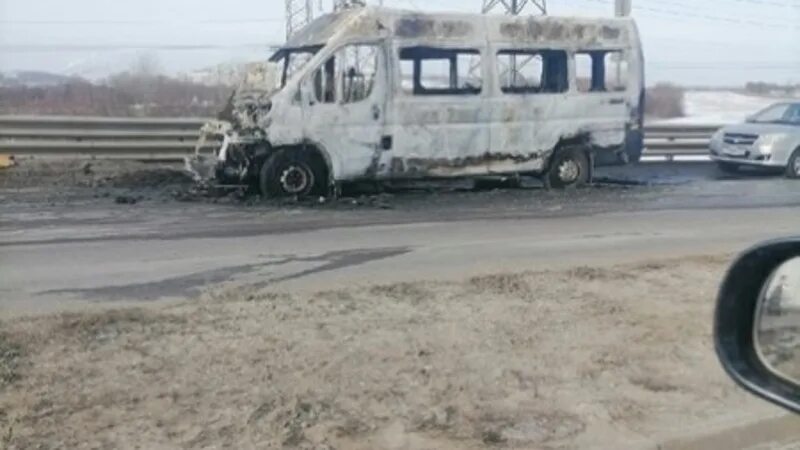 Маршрутка старый оскол губкин. Авария губкинский автобус. старый оскол сгорела маршрутка. трамвай камаз. е1 загорелся автобус екатеринбург ап 2 нефаз.