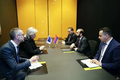 Посол се