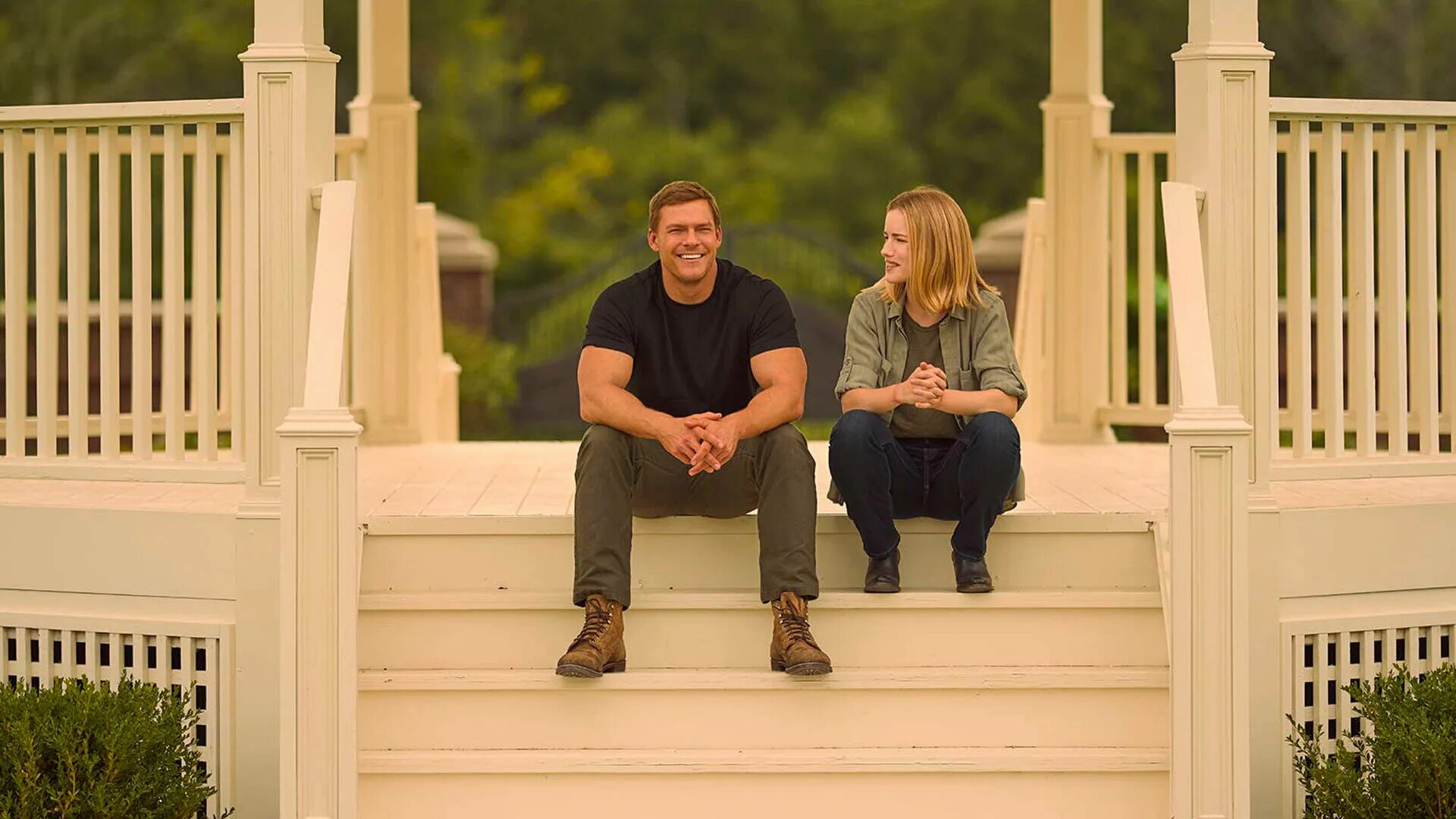 прическа джек ричер сериал. джек ричер 2012. алан ричсон джек ричер. алан ричсон. джек ричер сериал с 2022 г.