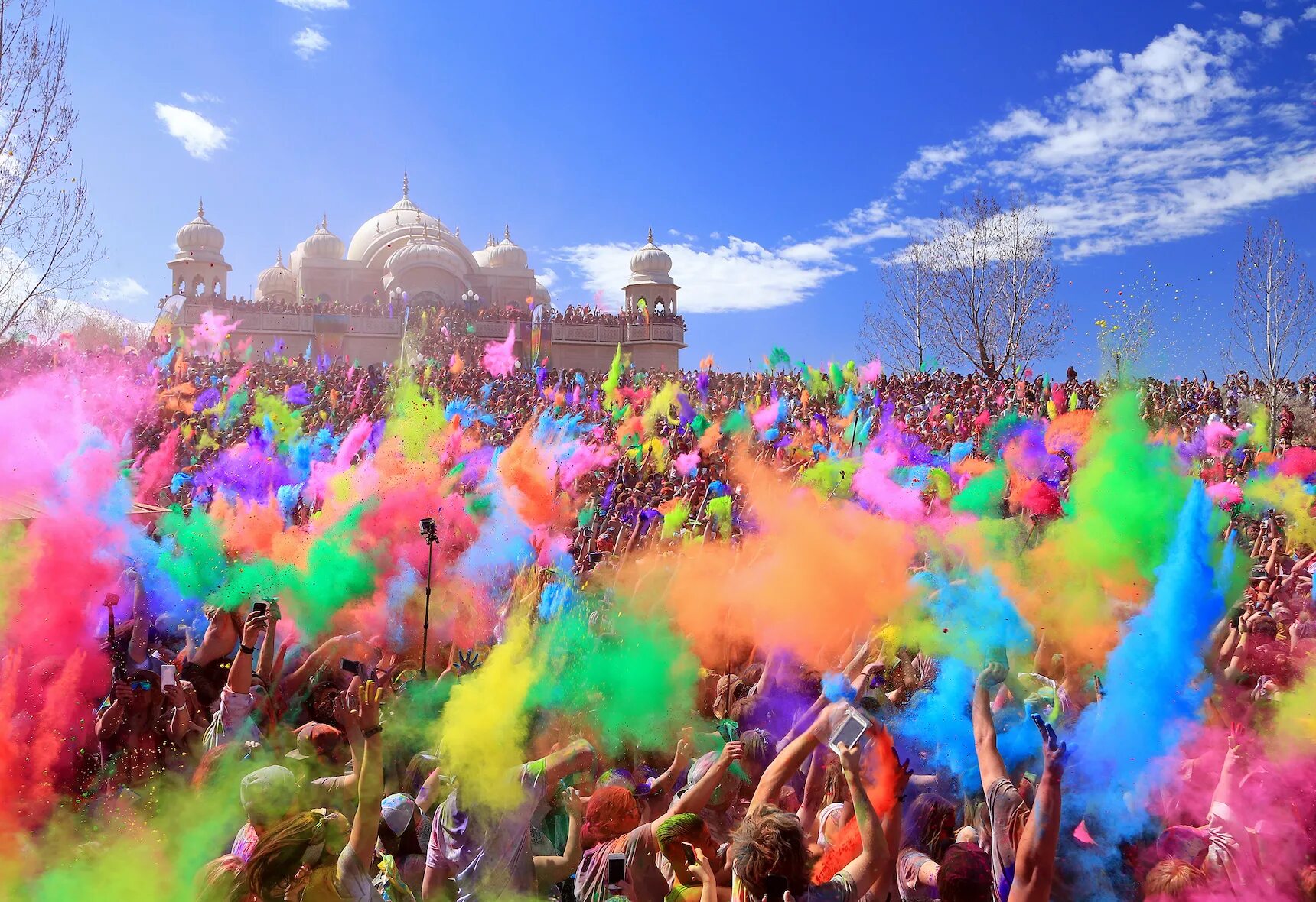 Праздник красок Холи в Индии. Праздник весны Холи Holi Индия. Праздник красок в Индии. Праздник Холли праздник красок в Индии. Фестиваль холе