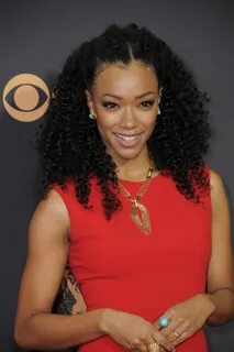 Sonequa martin green ethnicity