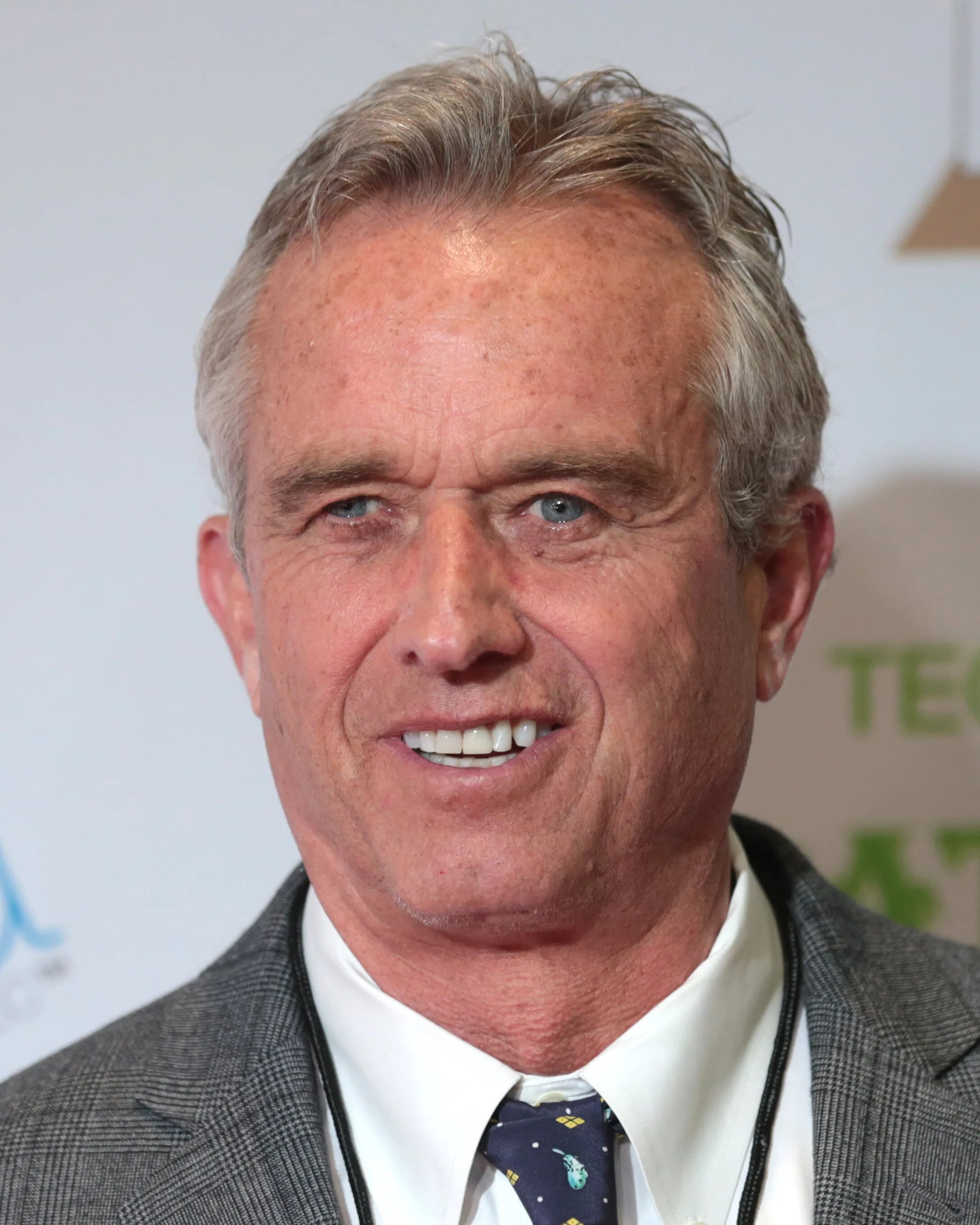 Кеннеди младший 2025. Robert kennedy jr 2025.