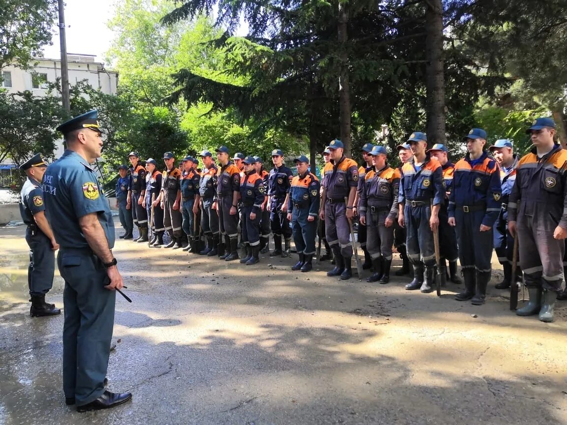 Мчс крым ожигин. Мчс феодосия. Начальники мчс крыма фото. Погода на мчс в крыму. Гу мчс крым.