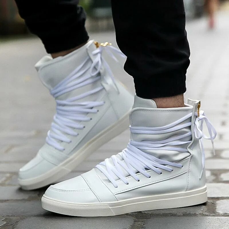 Высокие кроссовки 2024. High Top Fashion Sneakers мужские. Высокие кроссовки. Модные высокие кроссовки мужские. Белые высокие кроссовки мужские.