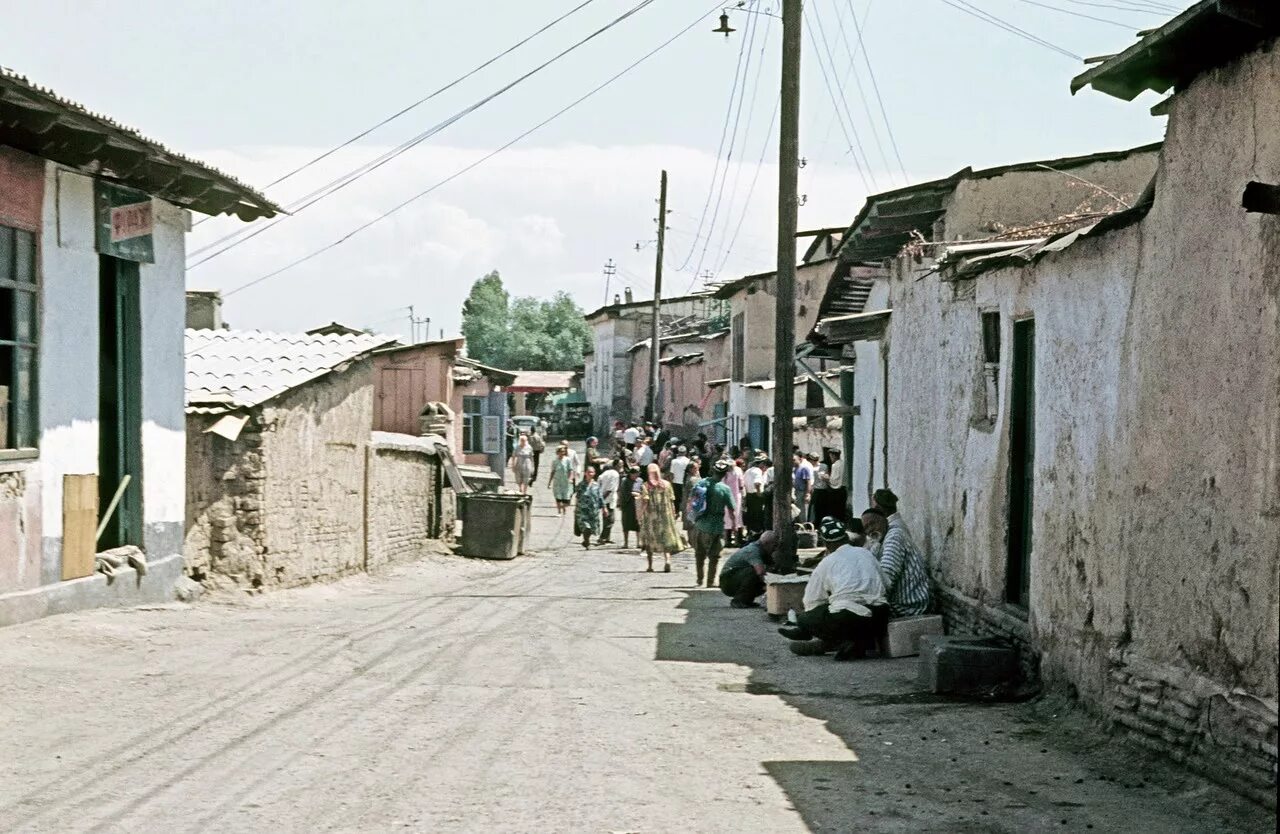 Узбекистан в советское время. Кишлак Узбекистан улица. Ташкент махалля старый город. Узбекистан 1990. Ташкент 1968.