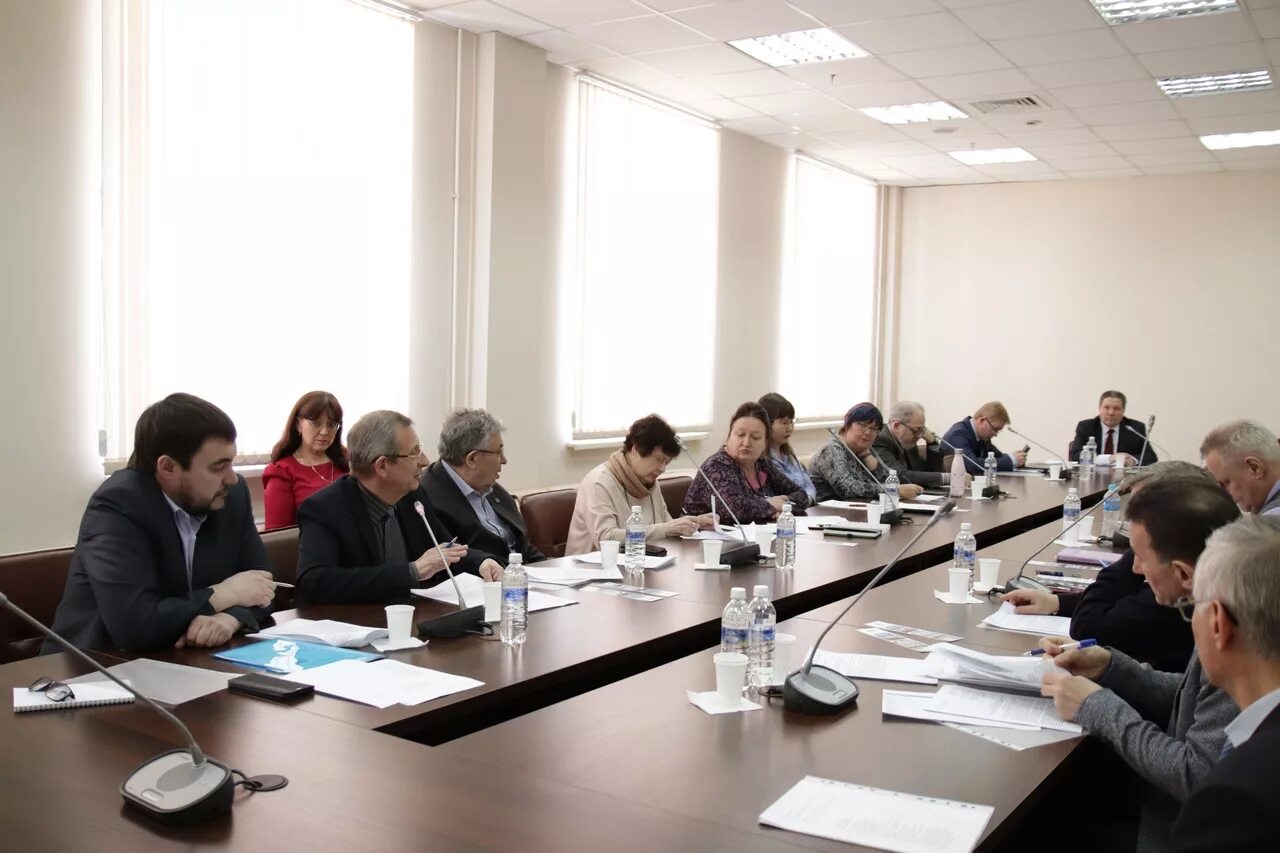 Выбора ректора. Ректор чгпу им яковлева. Хазин ректор ргсу. Ректор игу иркутск. Ректор лесотехнического университета воронеж.