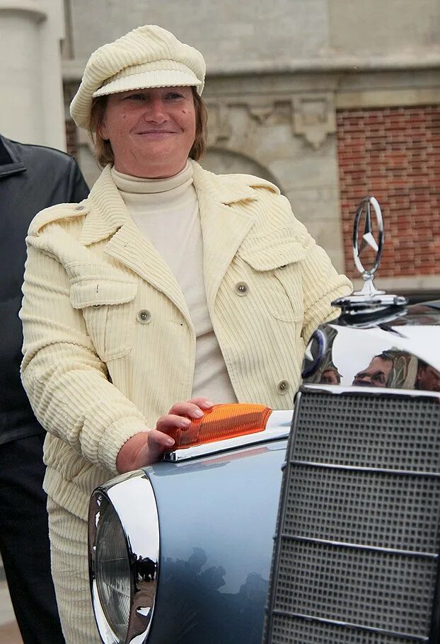 Машина батурина. Машина батурина. Машина батурина. Автопробег москва ретро. Машина батурина.