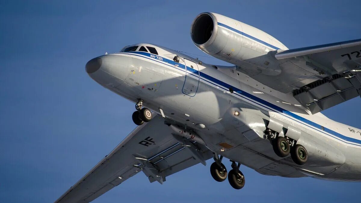 Перевозка груза самолетом АН-12 Транспортно-Логистическая компания "АТА"