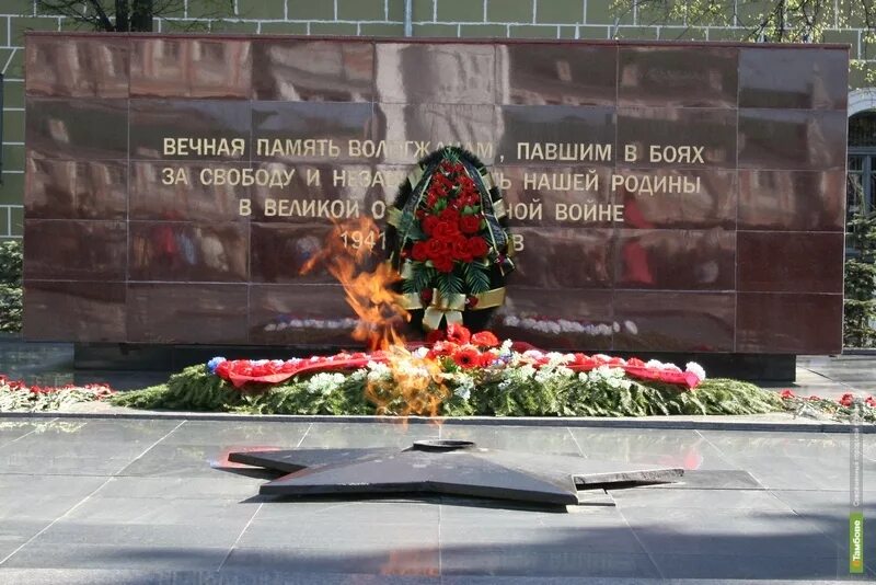 Памяти героев 1941 1945. Вечная память павшим в вов 1941-1945. Памятник неизвестному солдату вов 1941-1945. Памяти героев 1941 1945. Вечный огонь смоленск.