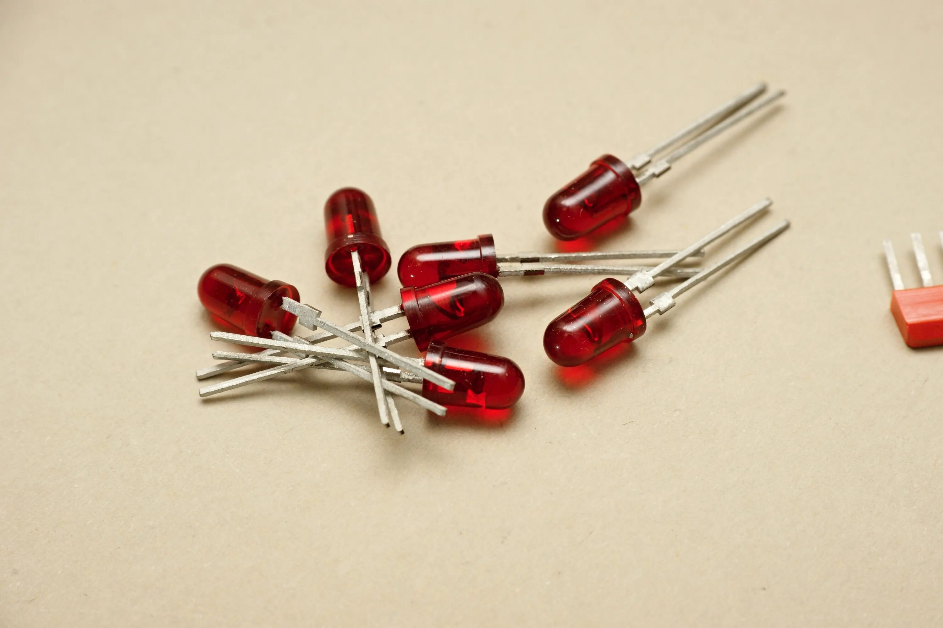 Транзистор советский в1083. Транзистор п306а. Переключатель п1т3-1в, п1т4-1в. П 1а. Дизель-поезд др1п янов.