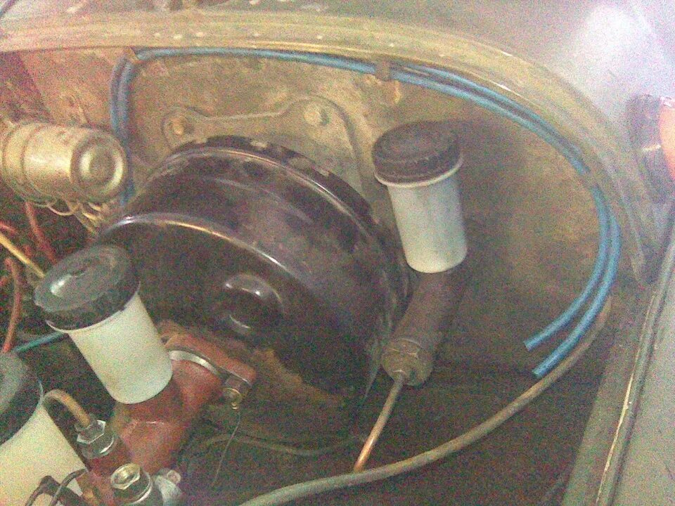 Сапун под капот. Сапун уаз 31514. уаз 31512 под капотом. вывод сапунов под капот.