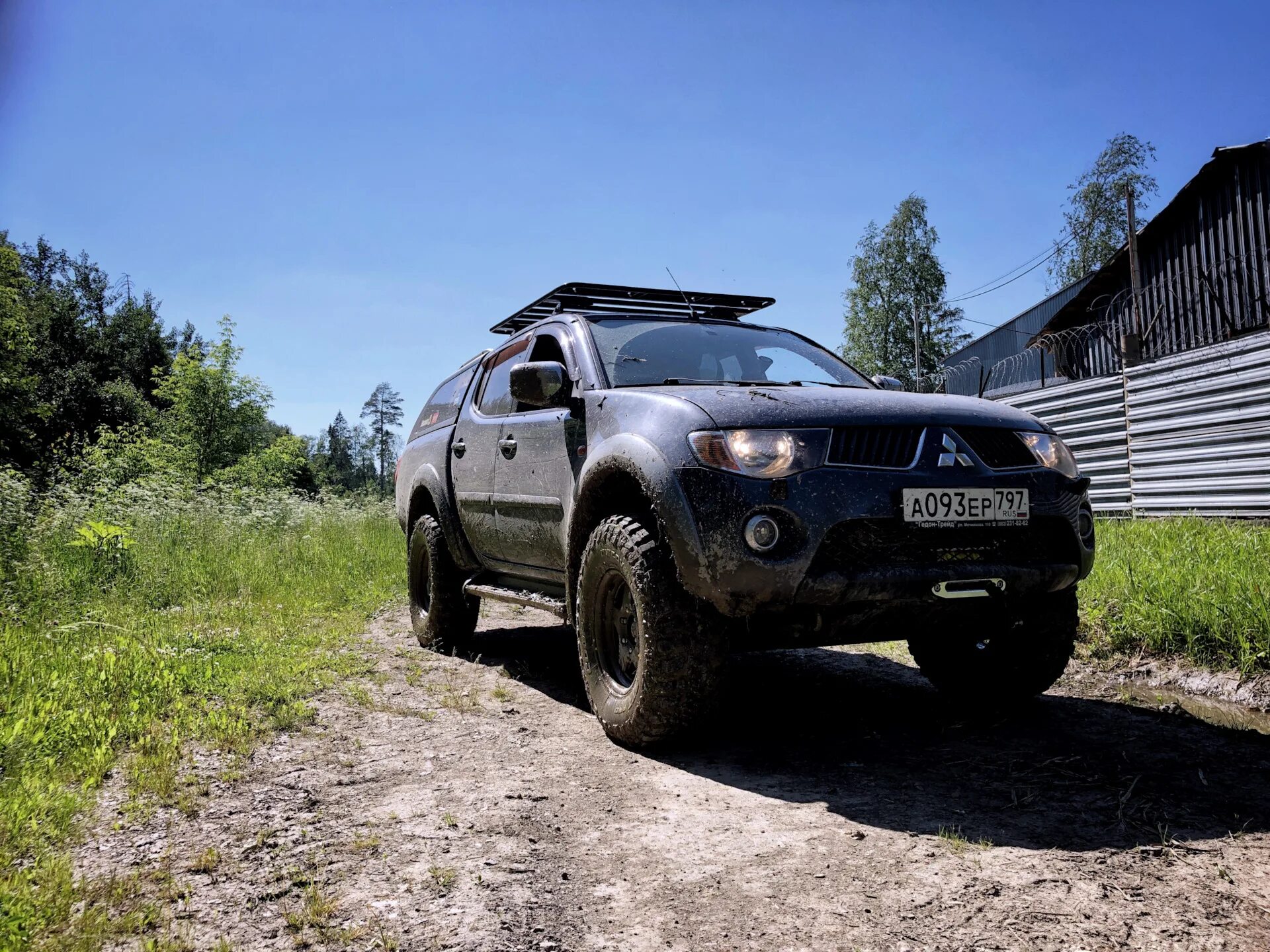 Шины l200 mitsubishi. Mitsubishi l200 на 33 колесах. Л200 на 33 колесах. L200 на 33 колесах. Митсубиси л200 на 33 колесах.