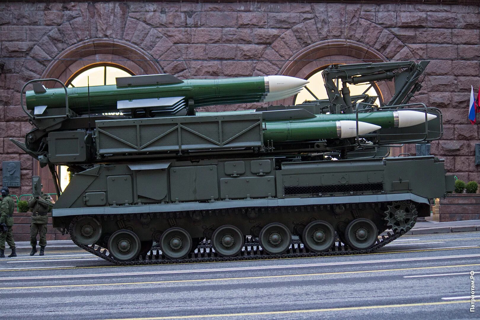 9к37м1 бук. Зенитный ракетный комплекс бук-м2э. Зенитный ракетный комплекс бук-м2э. Бук-м2э»-«урал». Бук м1 украина.