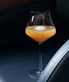 ликер, игристое, персик.