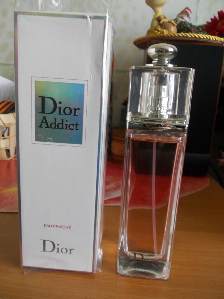 Кристиан диор аддикт. Dior Addict Eau Fraiche. Диор аддикт Парфюм. Dior Addict Eau Fraiche (w) 50 ml. Dior Addict Eau Fraiche 2014.