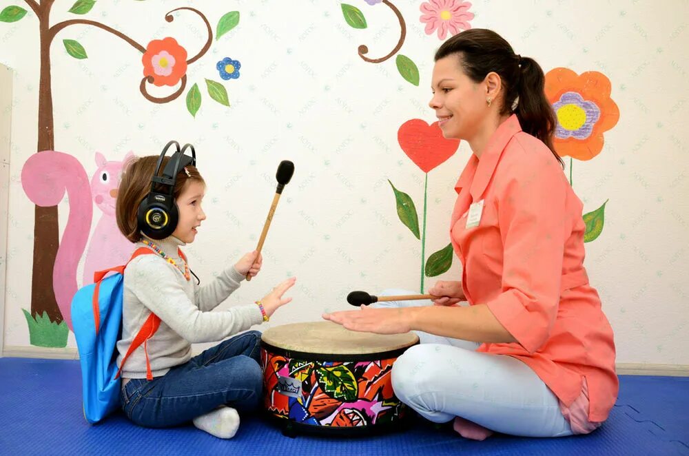 Музыкотерапия занятия. Музыкотерапия для детей. Музыкальная терапия для детей. Музыкотерапия для детей дошкольного возраста. Музыкальная арт терапия для детей.