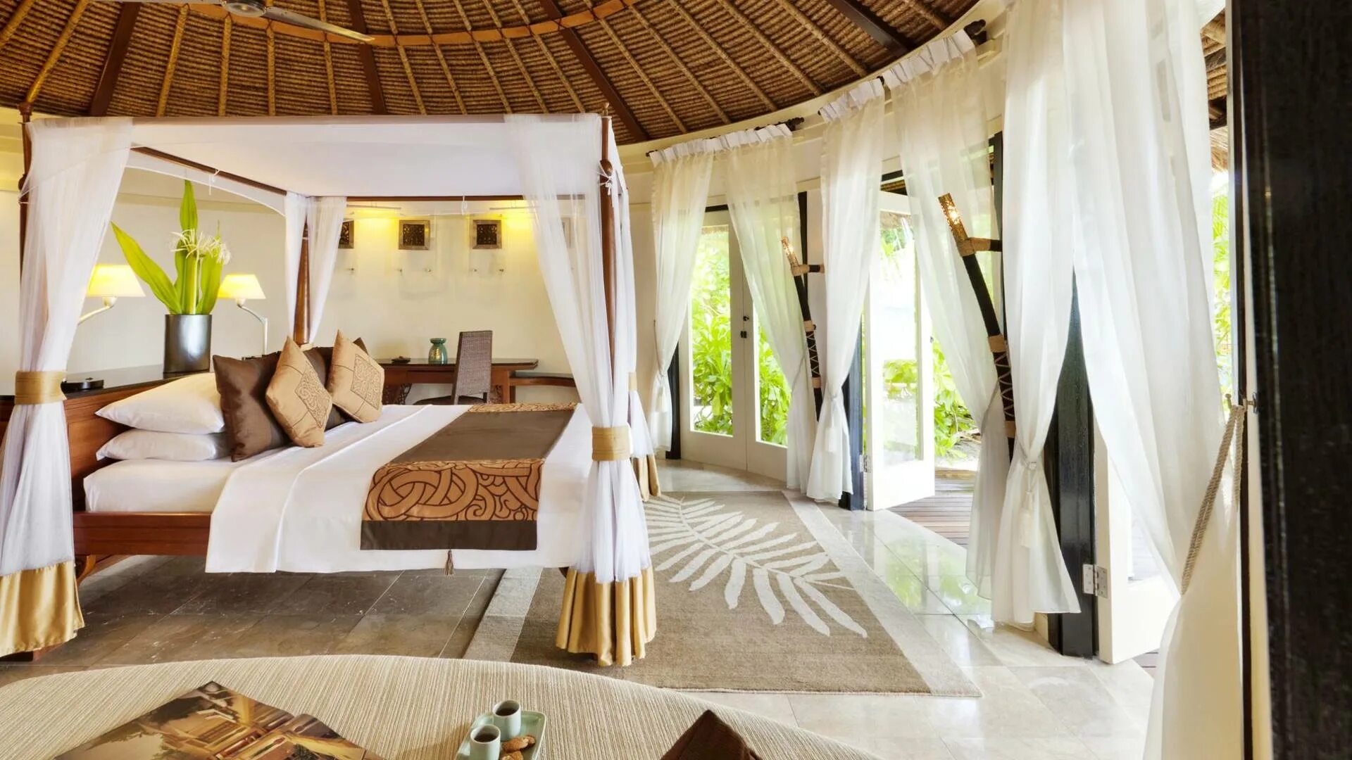 Мальдивы лучшие отели 5 звезд все включено. Banyan tree vabbinfaru 5*. мальдивы банян. ваббинфару мальдивы. banyan tree maldives vabbinfaru.