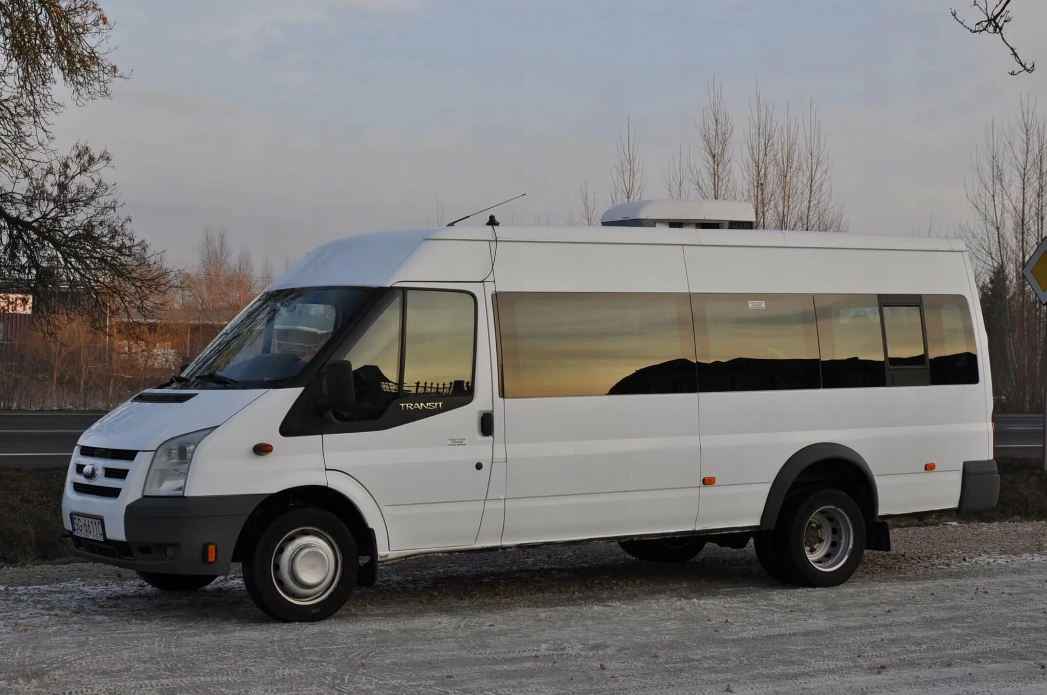 Ford Transit (17). Форд Транзит 17м. Форд Транзит 17+1. Ford Transit 17 мест.