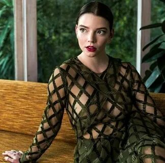 Anya Taylor-Joy Nude & Sexy Collection (93 Photos + Videos) Updated.