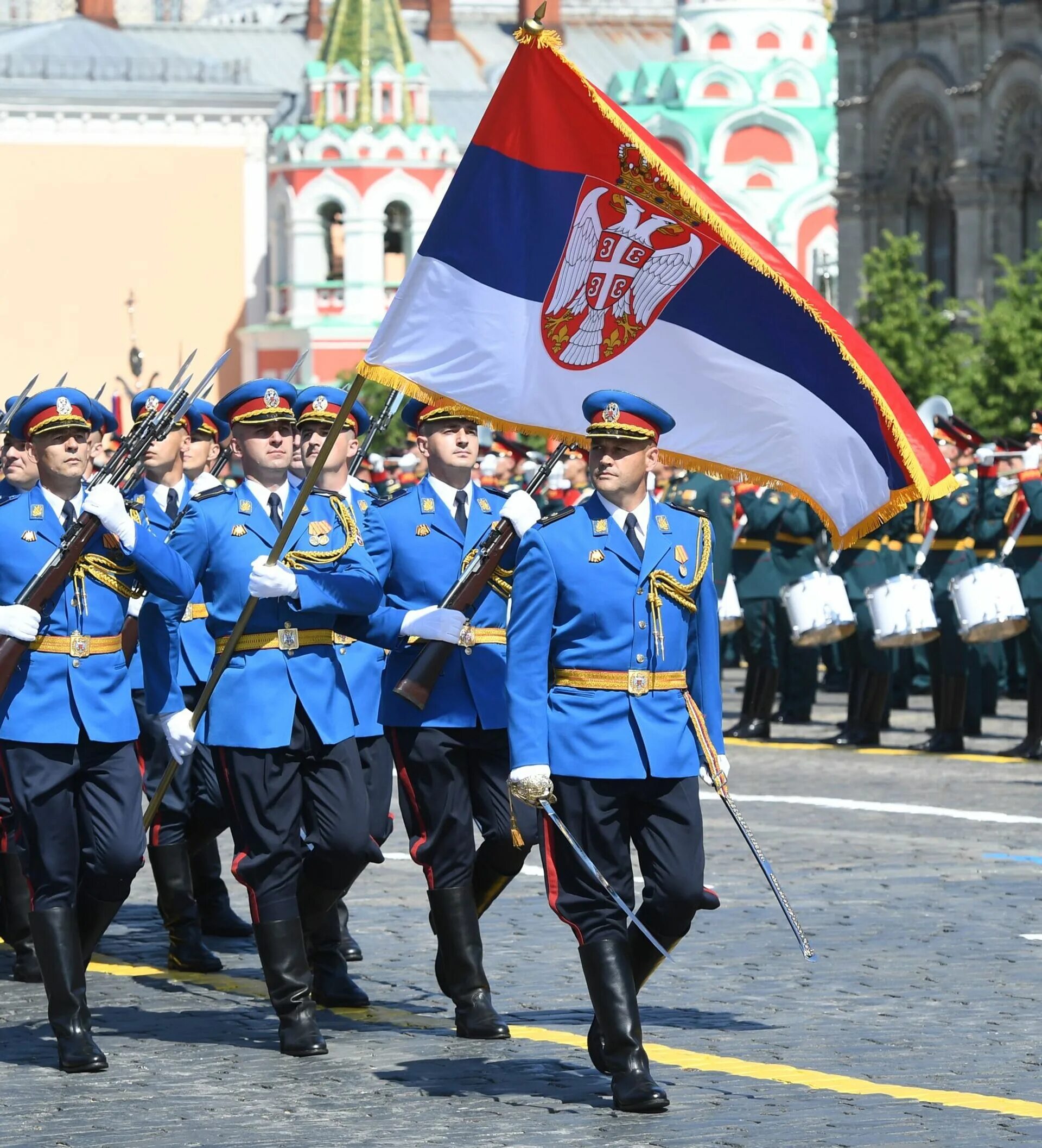9 мая в москве 2024 год. Парад Победы. Сербская армия парад. Парад 9 мая. День Победы парад.