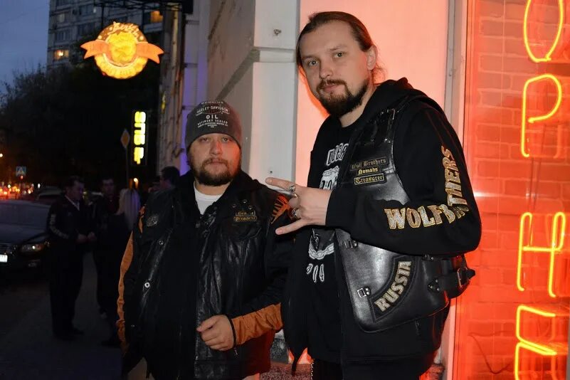 Москве вольф. Wolf brothers MC. Brotherhood MC. Brotherhood MC Russia. Wolf brothers MC Dzerzhinsky место нахождения.