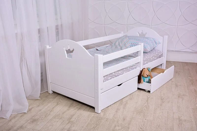 Детская кровать односпальная корона. Детская кроватка с короной. Корона кровать детская. Кровать детская "сердце". Кровать детская "корона".