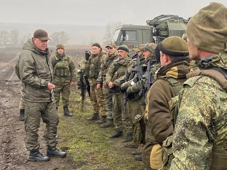 Российские военные в зоне сво. Бойцы спецоперации. Российские военнослужащие в зоне сво. Российские бойцы в зоне сво.