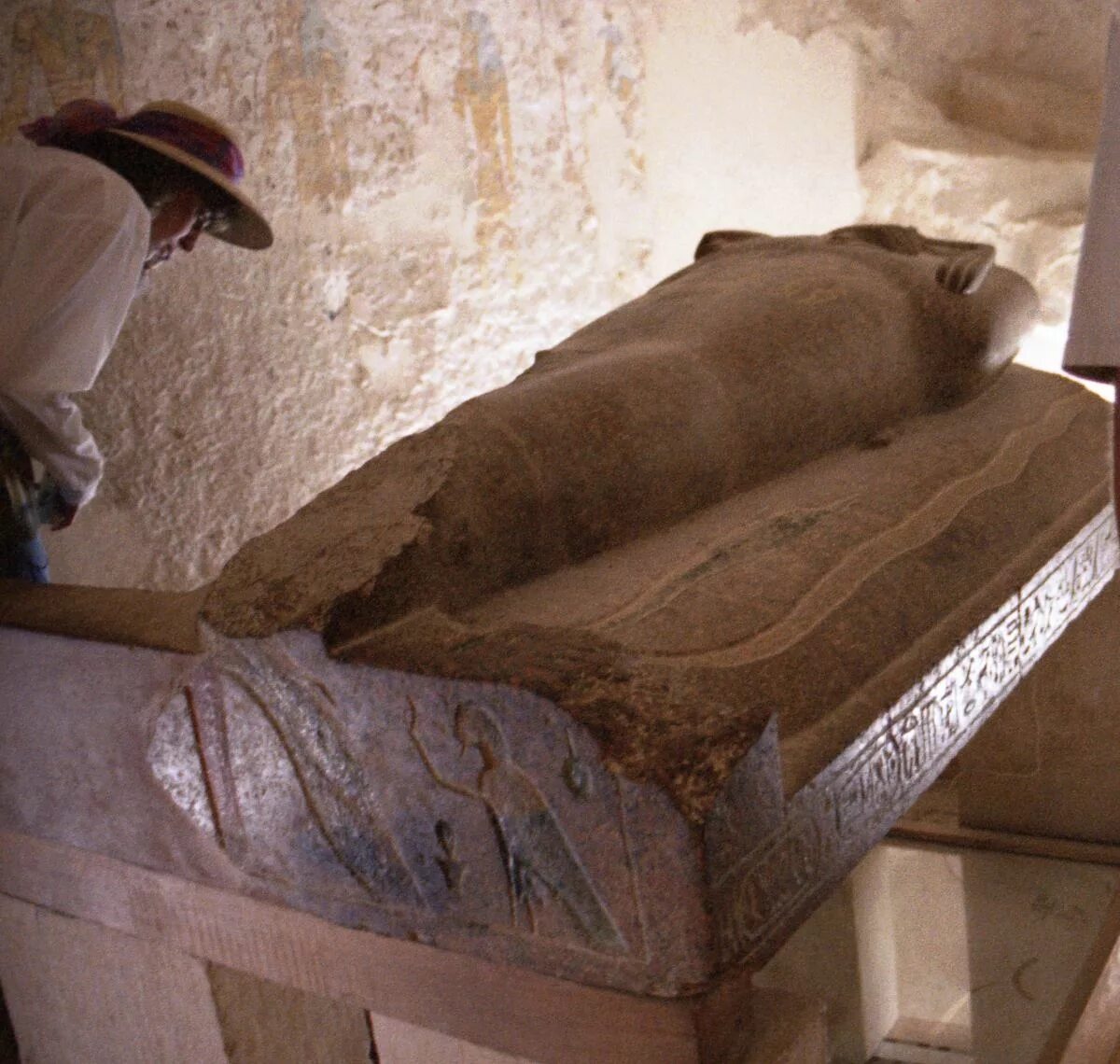 Давай саркофаг. Давай саркофаг. Древние саркофаги. Саркофаг тутанхамона. Давай саркофаг.