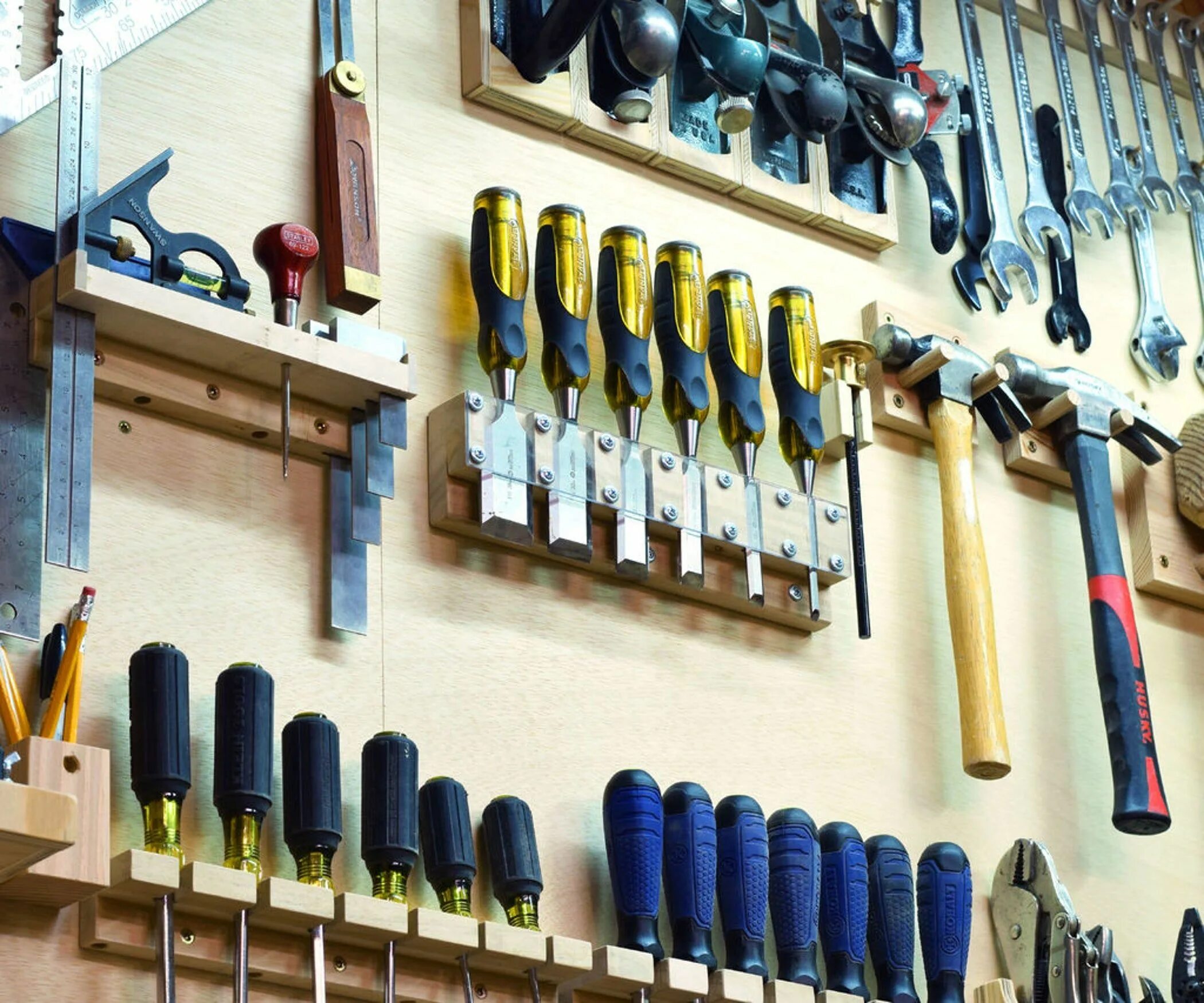 Купить КОМБО-НАБОР MAKITA 6X ИНСТРУМЕНТОВ 4xAKU+ РАДИО - 24 часа: отзывы, фото и