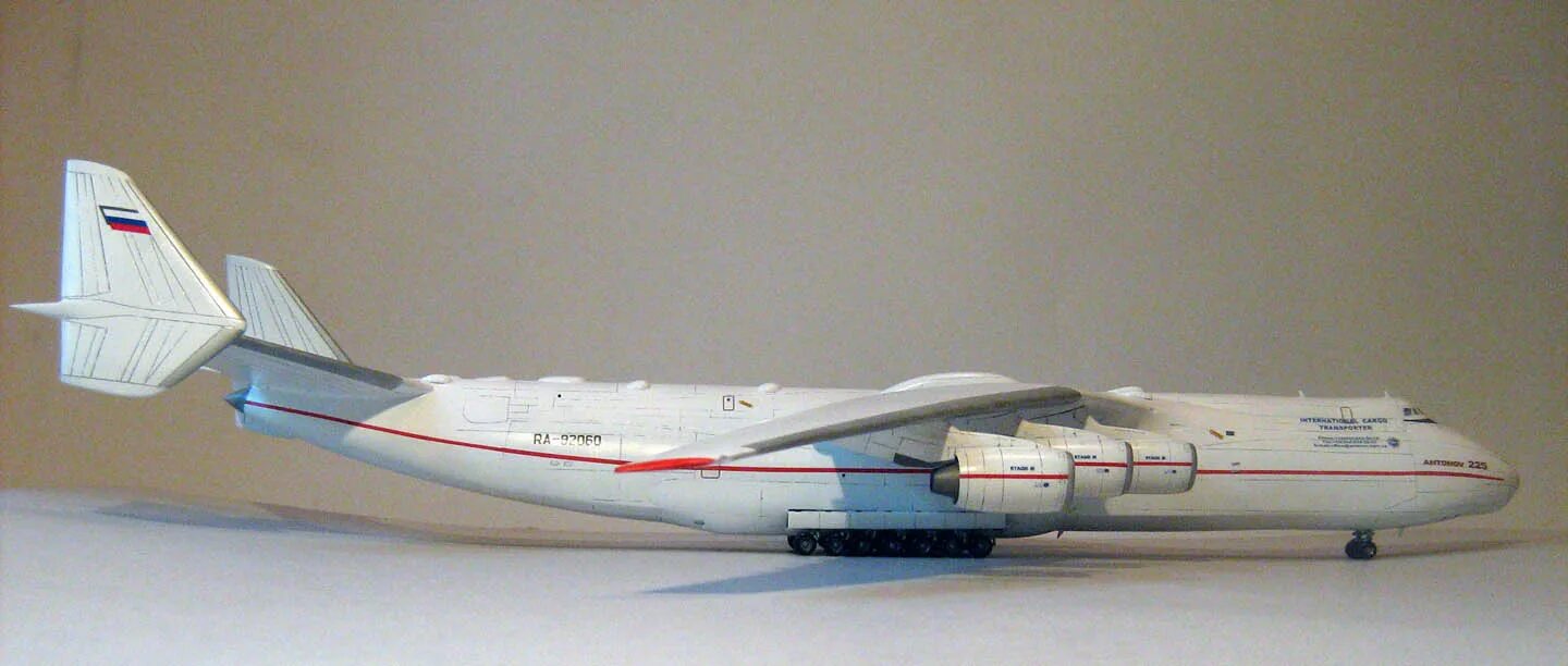 Ан 225 купить. АН-225 Мрия 1/144 Revell. АН-225 Мрия 1/144. АН-225 Мрия звезда. Мрия 1/144.