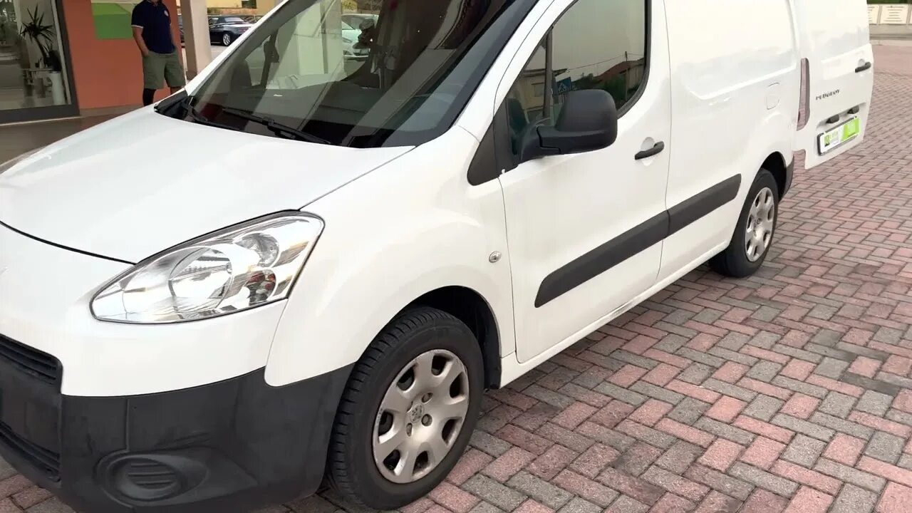 6 бензин 90 л с. Пежо партнер 1. Peugeot partner ii. 6 бензин 90 л с. 6 бензин 90 л с.
