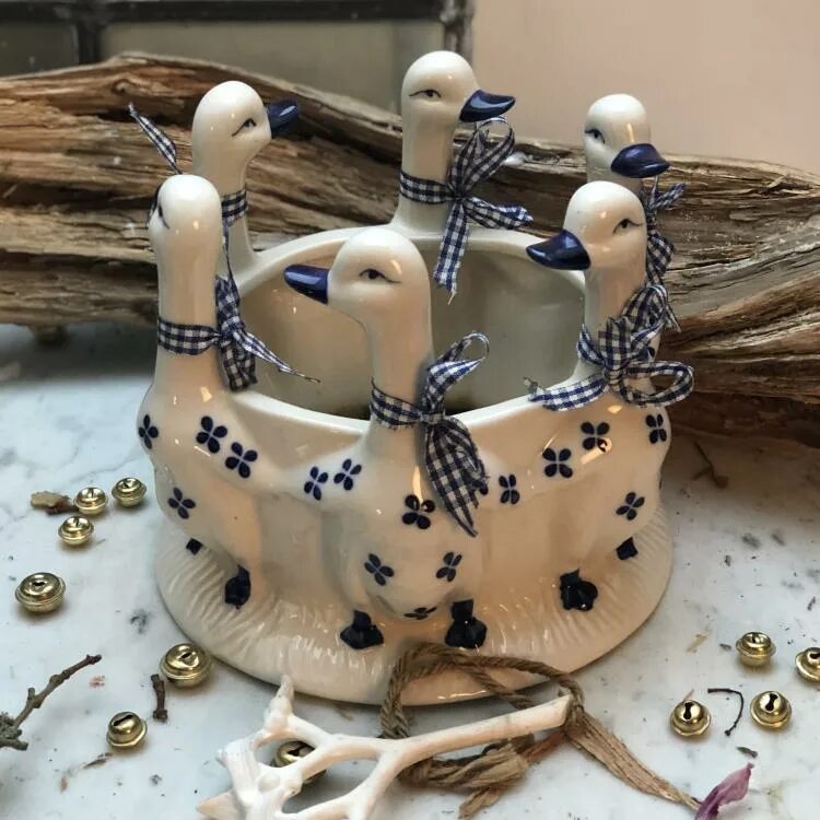 Сонетка. Тарелка с листками и рябиной без клейма. 3 сороки интернет. 3 сороки интернет. 3 сороки интернет.