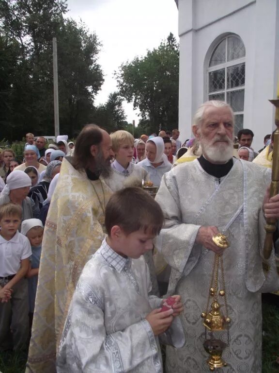 Храм преображение в струнино расписание. Спасо-преображенский храм г.струнино. струнино храм преображения.