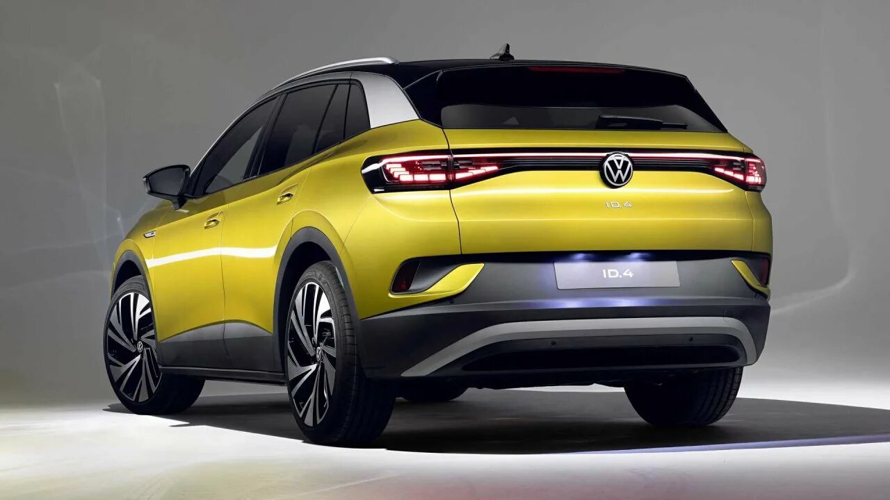 Volkswagen id цена. Фольксваген id4 x. Фольксваген id4 2021. Фольксваген электромобиль ID 4. Volkswagen Electric SUV 2020.