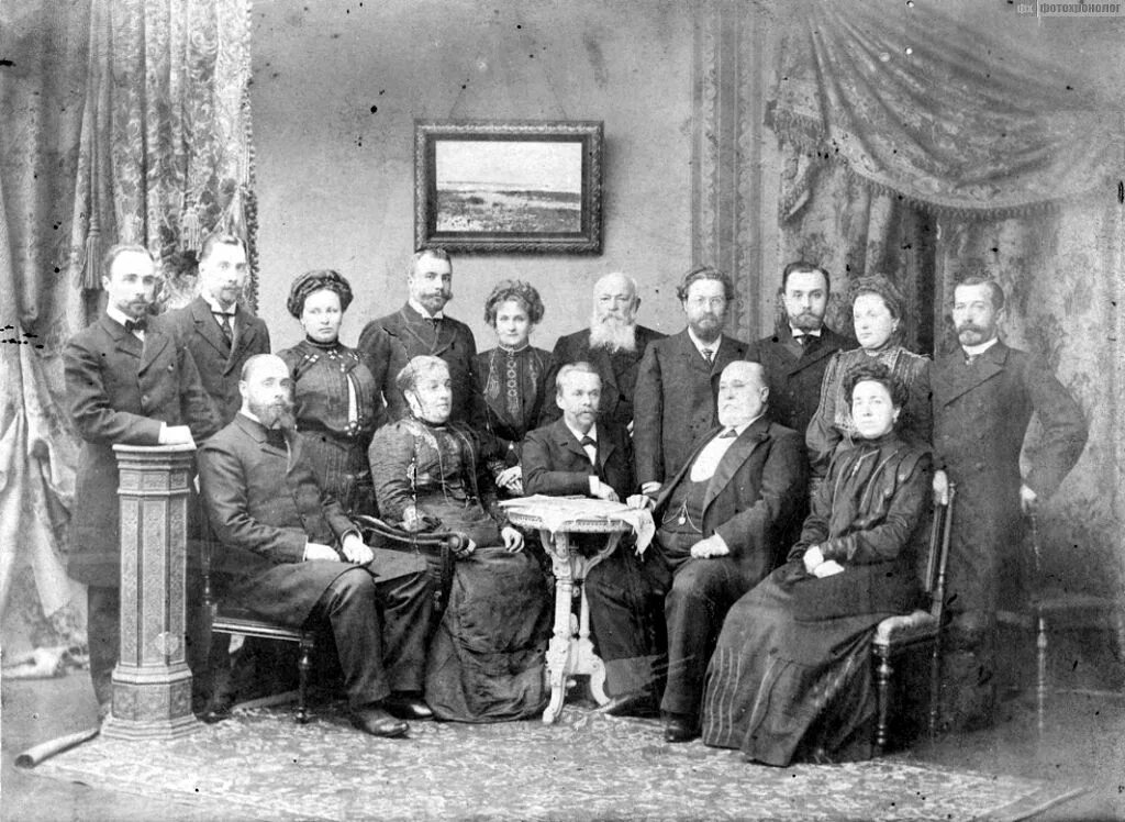 Где купцов. Аббакумово купец журавлев рыбинск. Купец бахрушин семья. Где купцов. Магазин купец мензелинск.