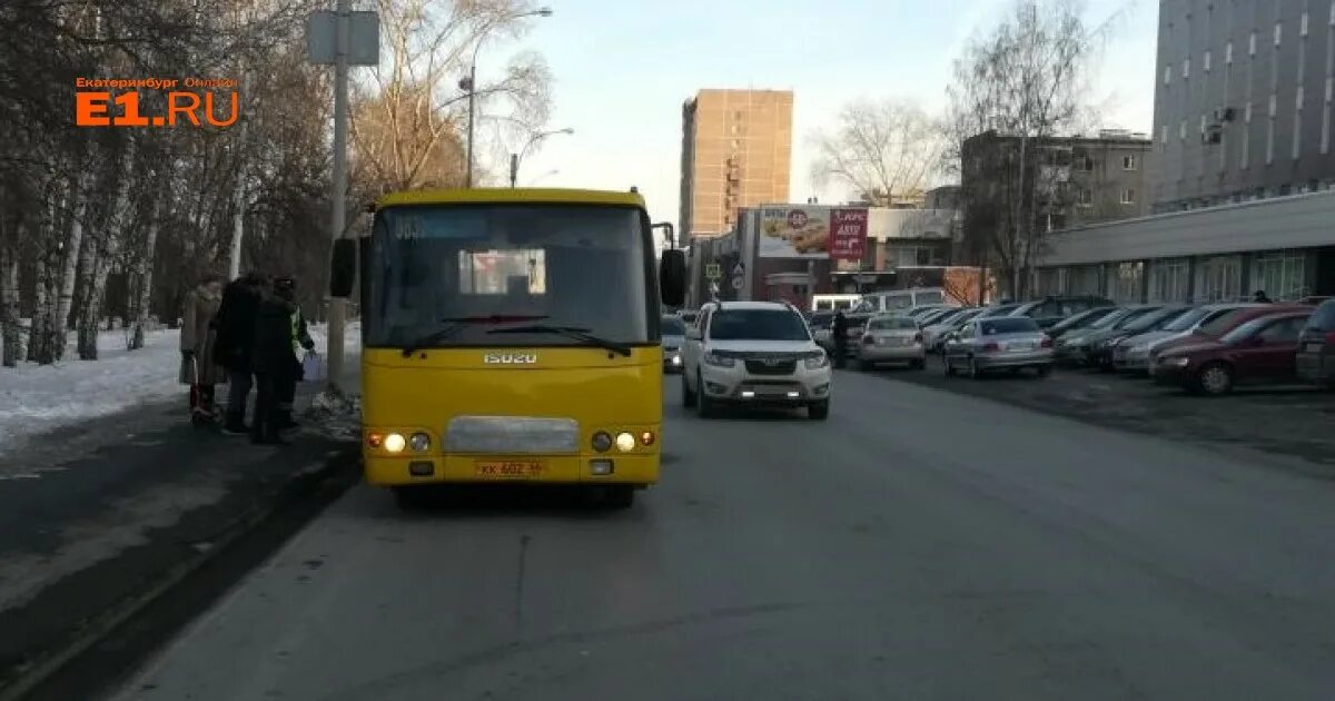 145 120 автобус екатеринбург. Автобус Екатеринбург. 53 Автобус Екатеринбург. 053 Автобус Екатеринбург. Маршрутки Екатеринбург.