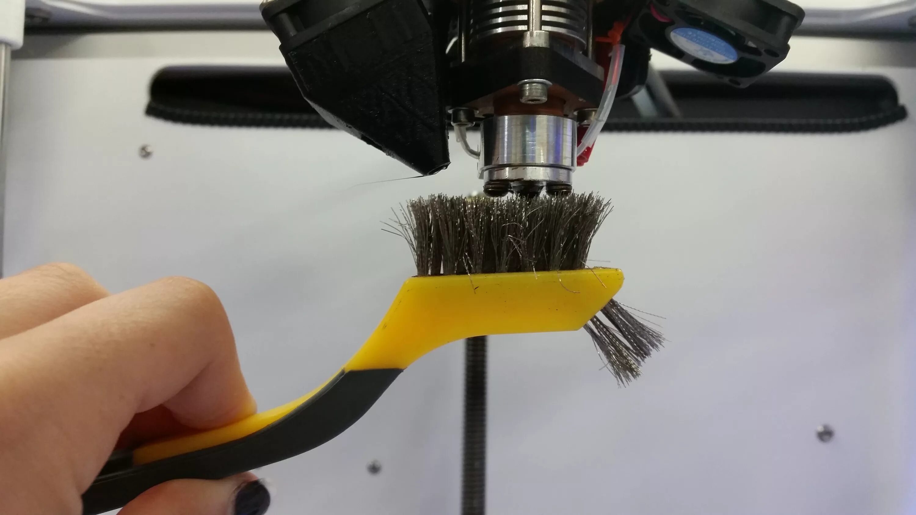 Очистка звука от пыли. Clean 3d Printer Extruder Nozzle. Очистка сопла 3д принтера. Система чистки сопла 3д принтера. Система очистки сопла 3d принтера.