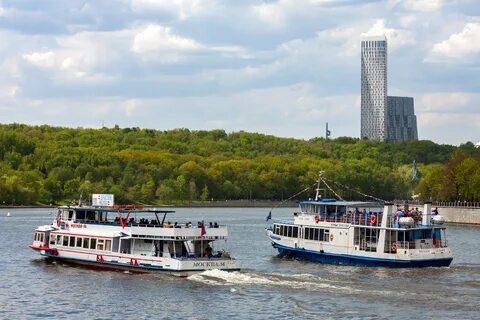 Теплоход сегодня москва река