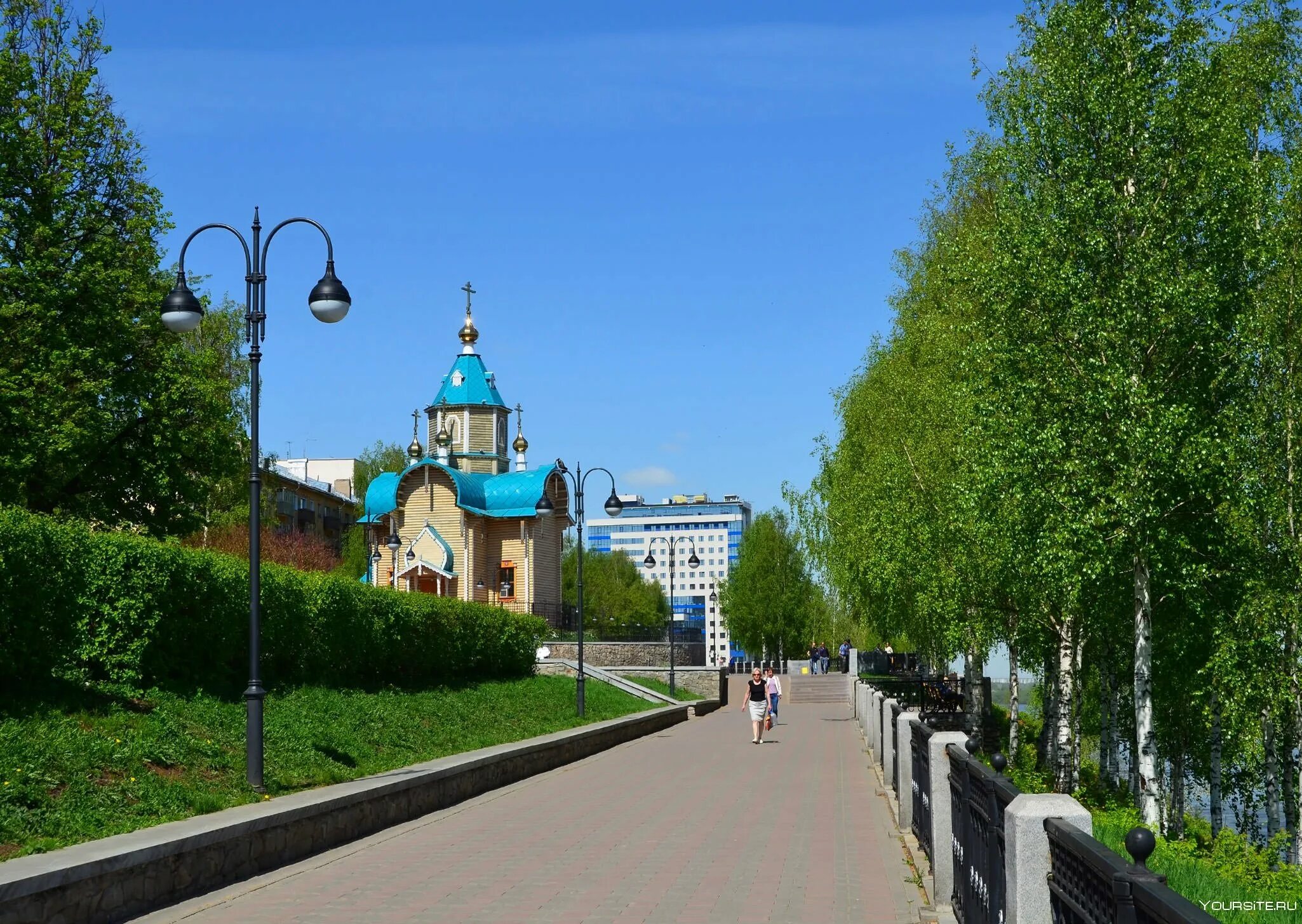 Город Киров набережная Грина. Достопримечательность города Кирова набережная Грина. Памятники города Кирова набережная Грина. Киров набережная Вятки.