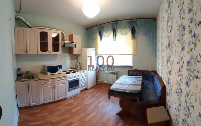 Магадан посуточно. Магадан комсомольская 2. Магадан область комната. Квартиры в магадане. Комсомольская 26 магадан.