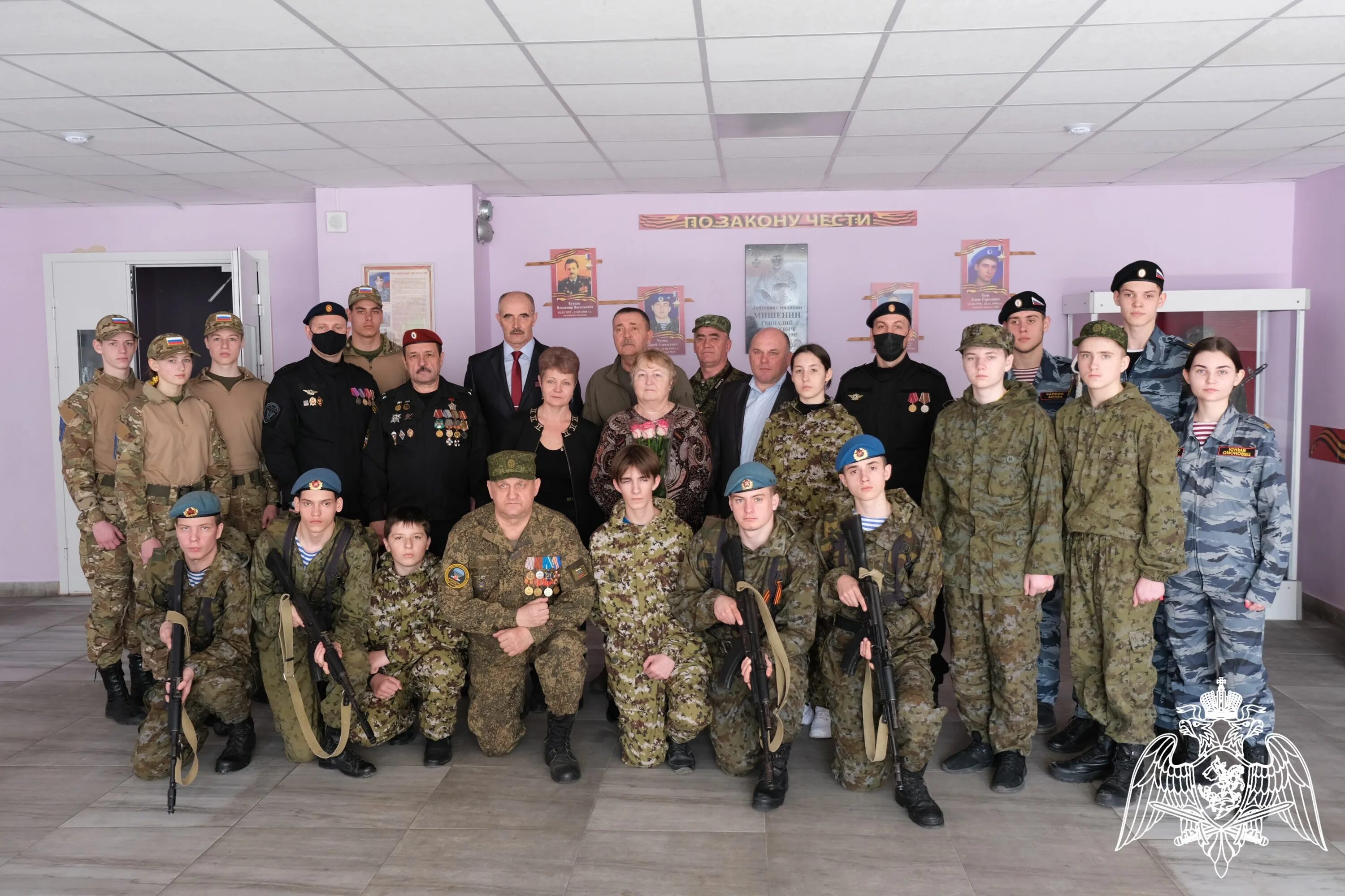 Военное новости читать. СОБР Белгородской области. СОБР Белогор. Сотрудник СОБР. Военные в Белгородской области.